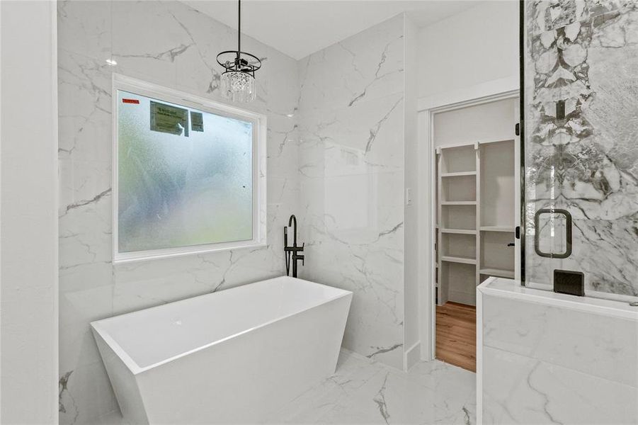 Bathroom featuring a bathing tub