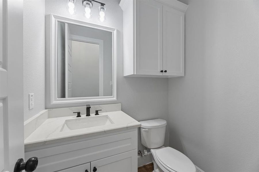 2nd Bathroom