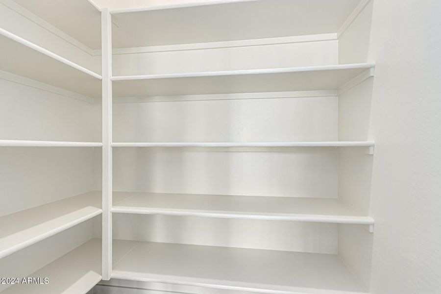 Walk-in Pantry