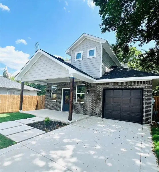 View of front facade with a garage