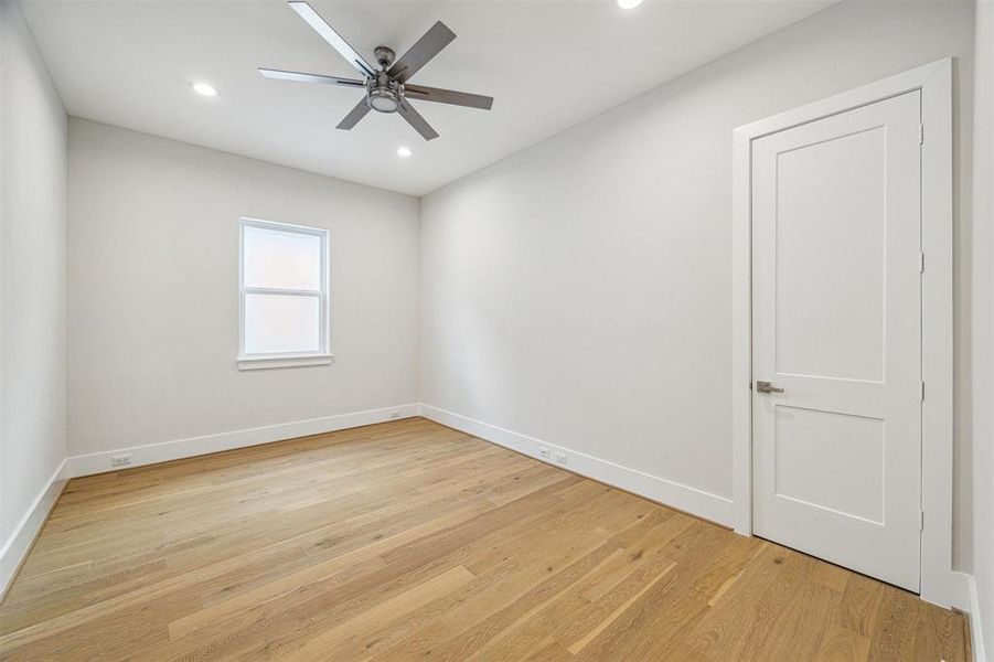 Forth bedroom on the third floor, featuring convenient access to Hollywood bath and walk-in closet.