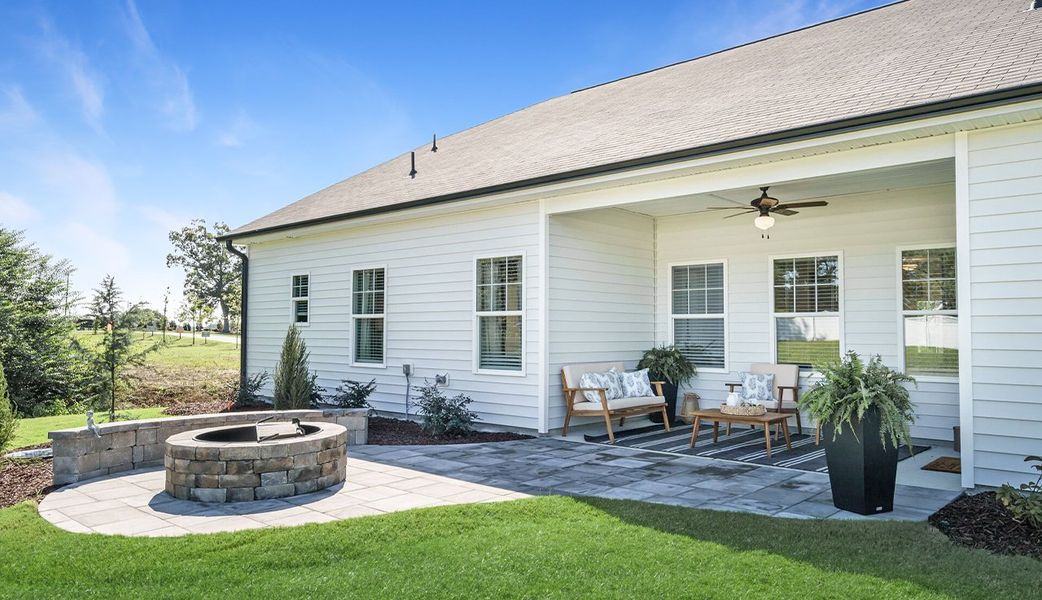 The Lancaster - Covered Rear Patio