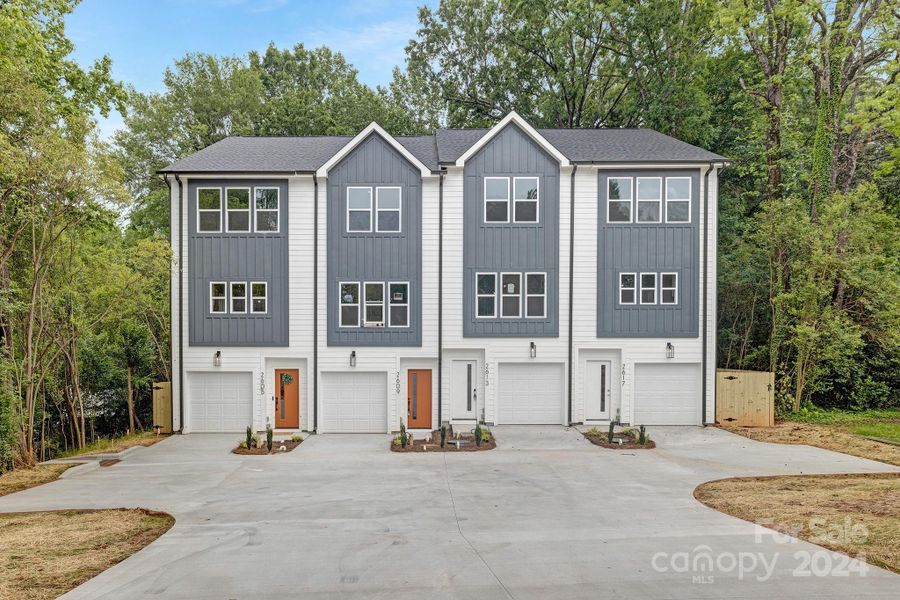 New construction Townhouse house 2609 Dr Carver Road, Charlotte, NC 28208 - photo