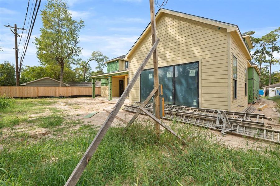 Large side-yards are the perfect spot for future pool equipment, generator, or a dog run!