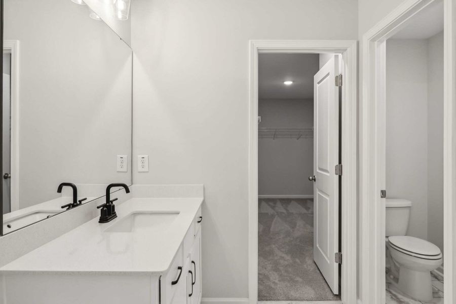 Prescott Primary Bathroom featuring Harmony Finishes