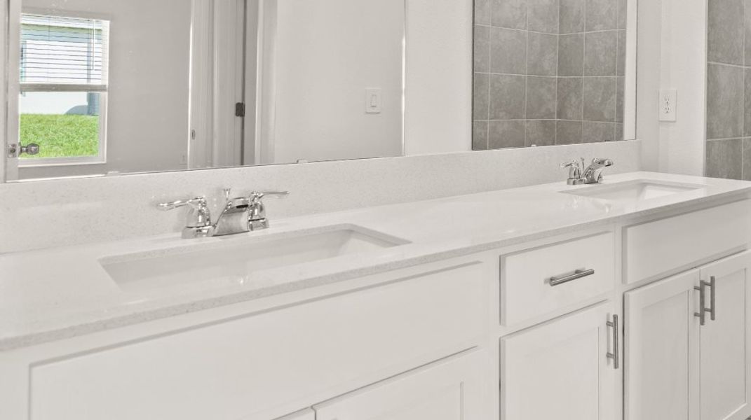 Quartz bathroom countertops