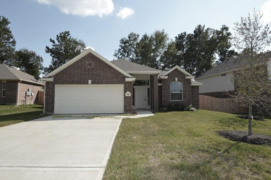 SPECTACULAR NEW 1 STORY HOME! Representation Photos of Sherman Floor plan! Colors and Selections may vary. Actual home has a sideload garage! Call Today!