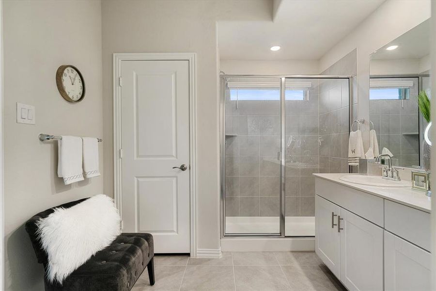 Larger linen closet. Tile floors. Lives like new.