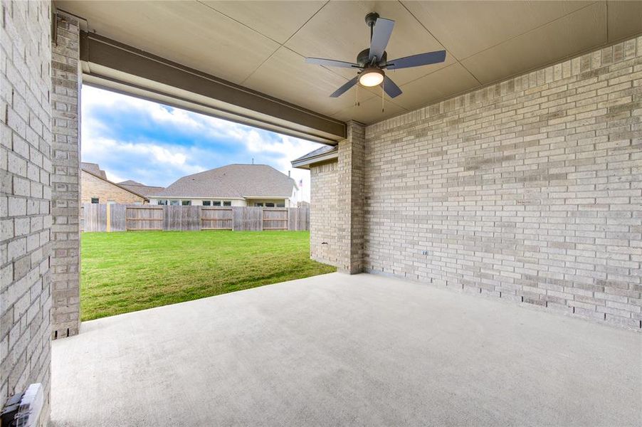 Outdoor covered patio space.