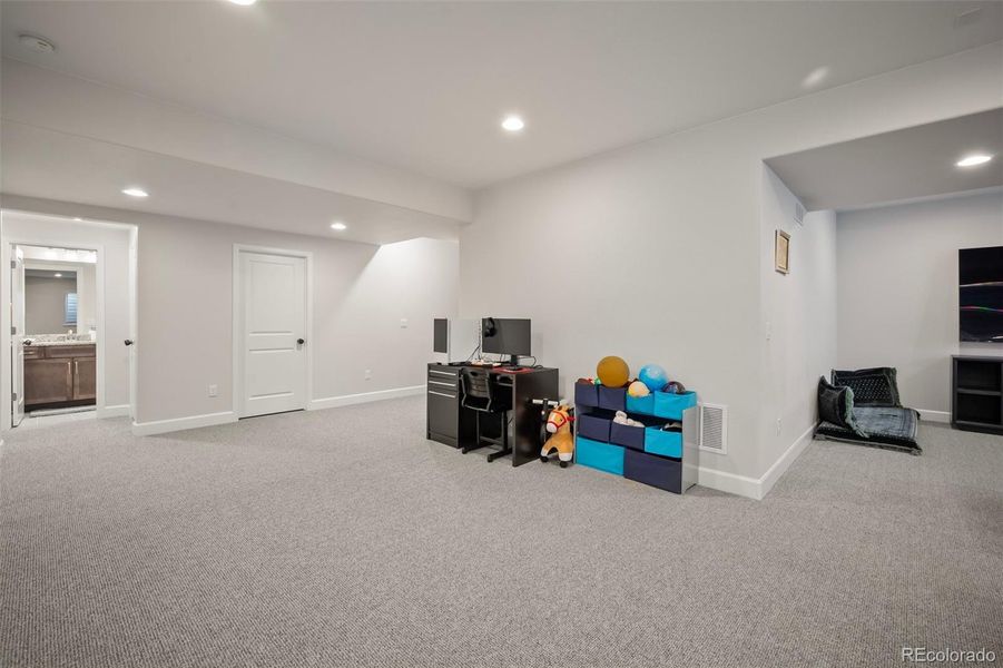 Finished basement with lots of room to entertain and play