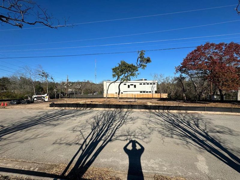 Quiet, peaceful neighborhood in an excellent location