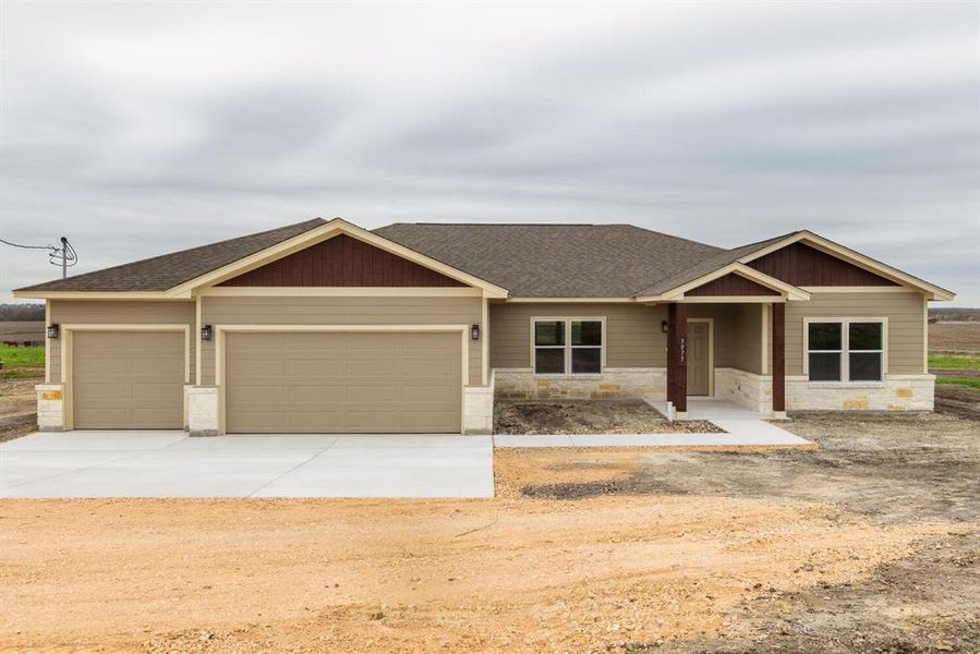 New construction Single-Family house 3075 County Road 436, Thrall, TX 76578 Castleton - photo