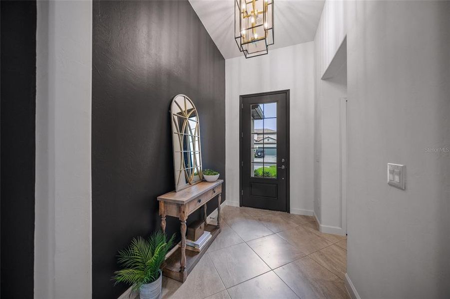 5121 Marina Basin - Entryway