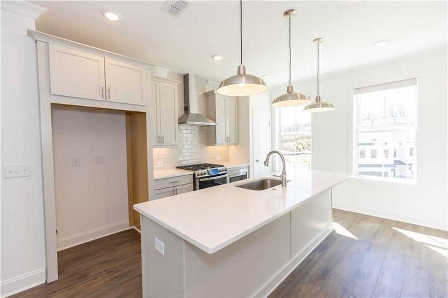 Imagine yourself cooking dinner in this Chef's Kitchen. **Photo not of actual home, for representation purposes only. **