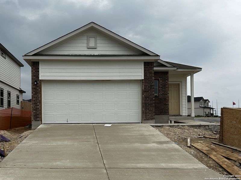 New construction Single-Family house 189 Antelope Valley, San Antonio, TX 78245 Avery- photo