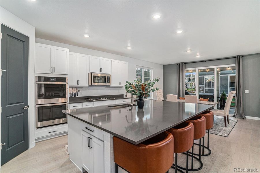 Pantry, Lots of cabinet space