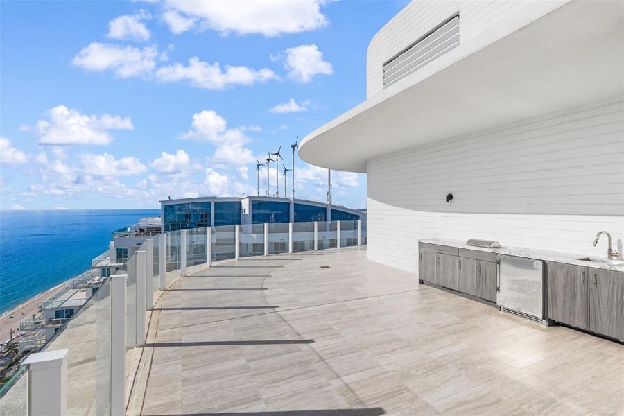 Second Floor Ocean Side Expansive Roof Terrace