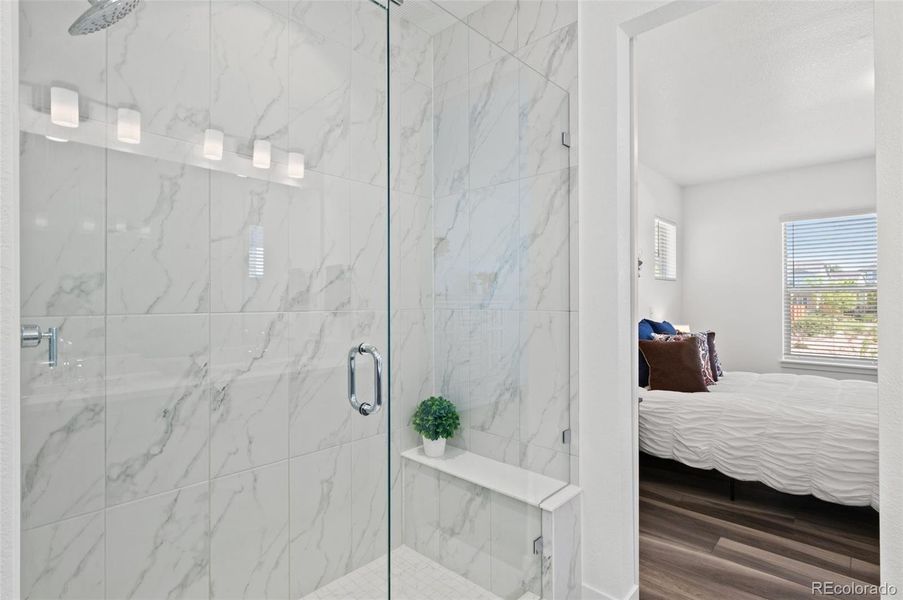 Relax and refresh in this luxurious primary ensuite!
