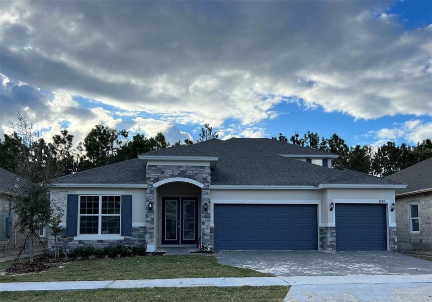 New construction Single-Family house 562 Via Bella Court, Howey-in-the-Hills, FL 34737 - photo