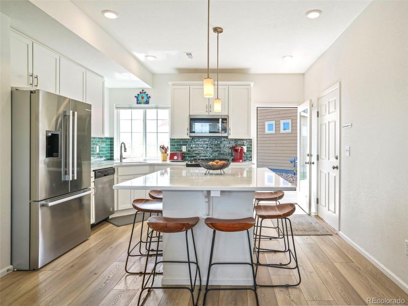 Large island in kitchen.