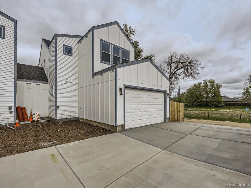 New construction Single-Family house 6300 Kearney Street, Commerce City, CO 80022 - photo