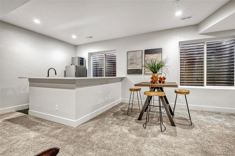 The full wet bar area make this space perfect for entertaining!