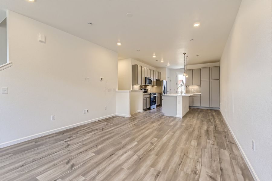 8421 galvani trail, #d littleton co - web quality - 004 - 05 living room