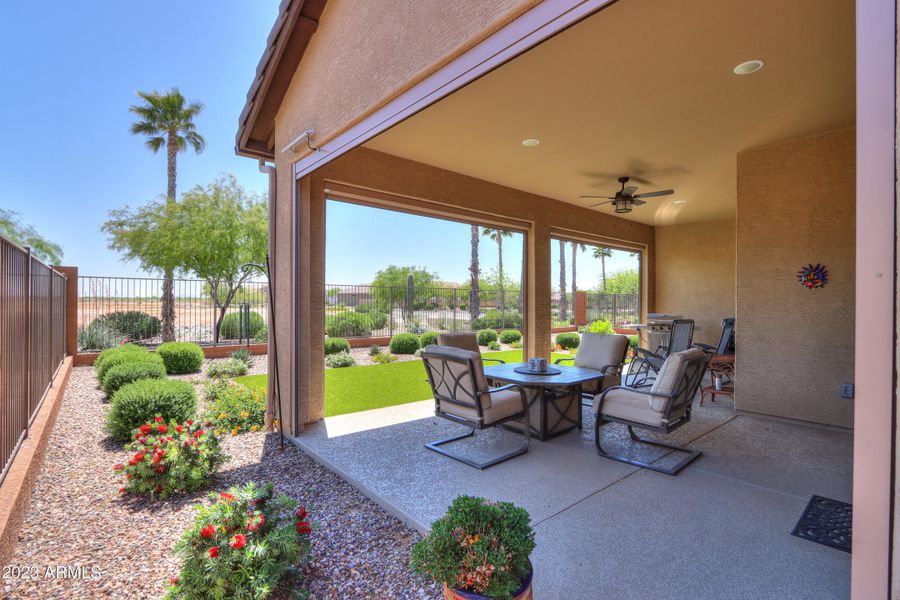 Oversized patio w/fans