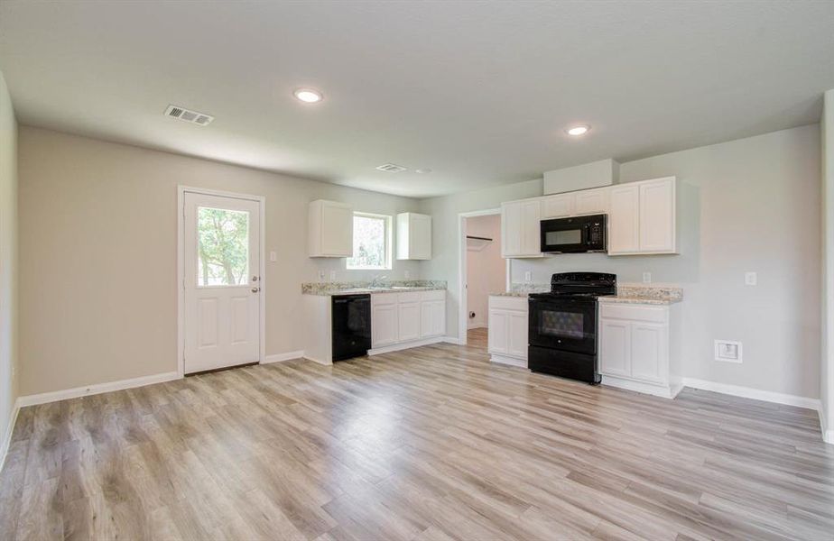 Kitchen/dining area