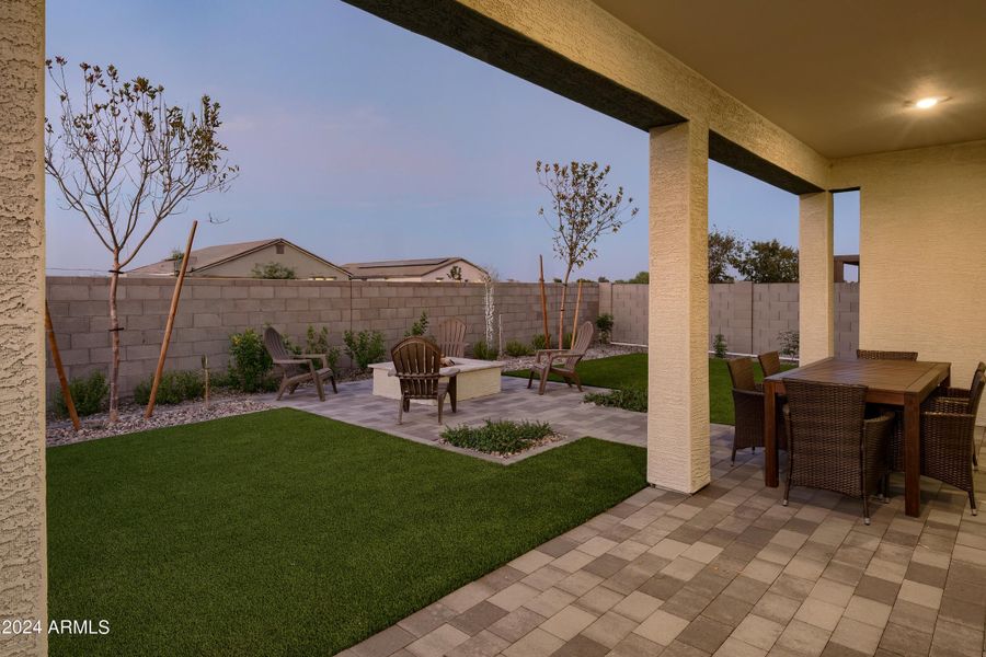 LARGE COVERED PATIO