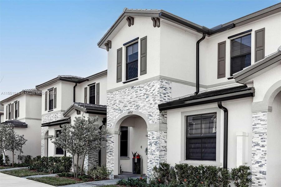 New construction Townhouse house 14852 Sw 183Rd Ter, Miami, FL 33187 - photo