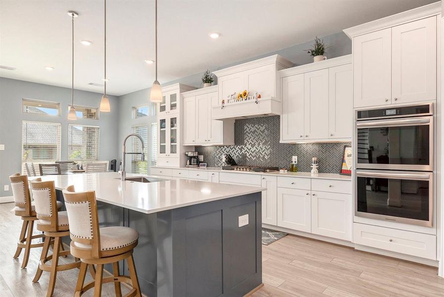 Spacious Kitchen with gas 5-burner stove and double oven