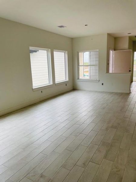 Photos are REPRESENTATIVE of the home /floor plan and are NOT of the actual home.  Selections, features, and room options may vary.  For more info., contact Chesmar Homes.