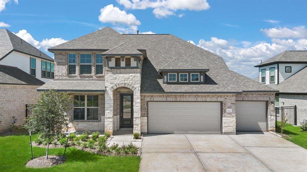 Welcome home to 27226 Blue Sand Drive located in the master planned community of Sunterra and zoned to Katy ISD.