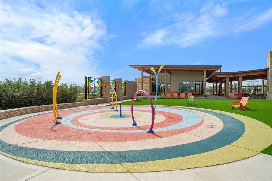 Lakeside Landing also has a Splash Pad for kids.