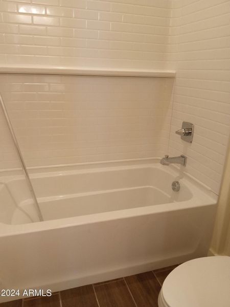 Bath 2 Tub/Shower Combo