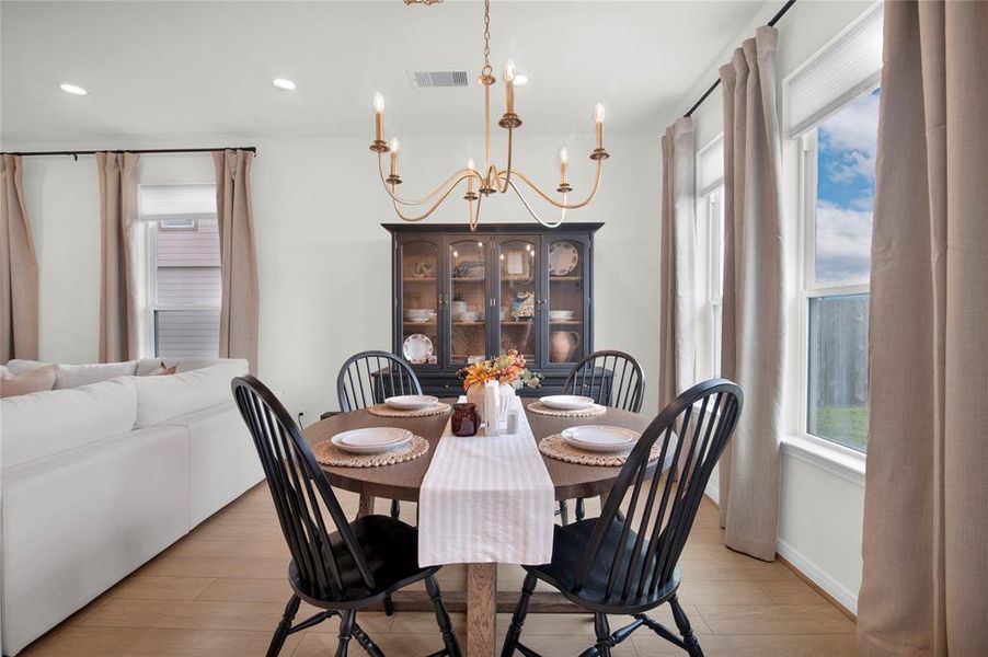 Additional view of the dining room.