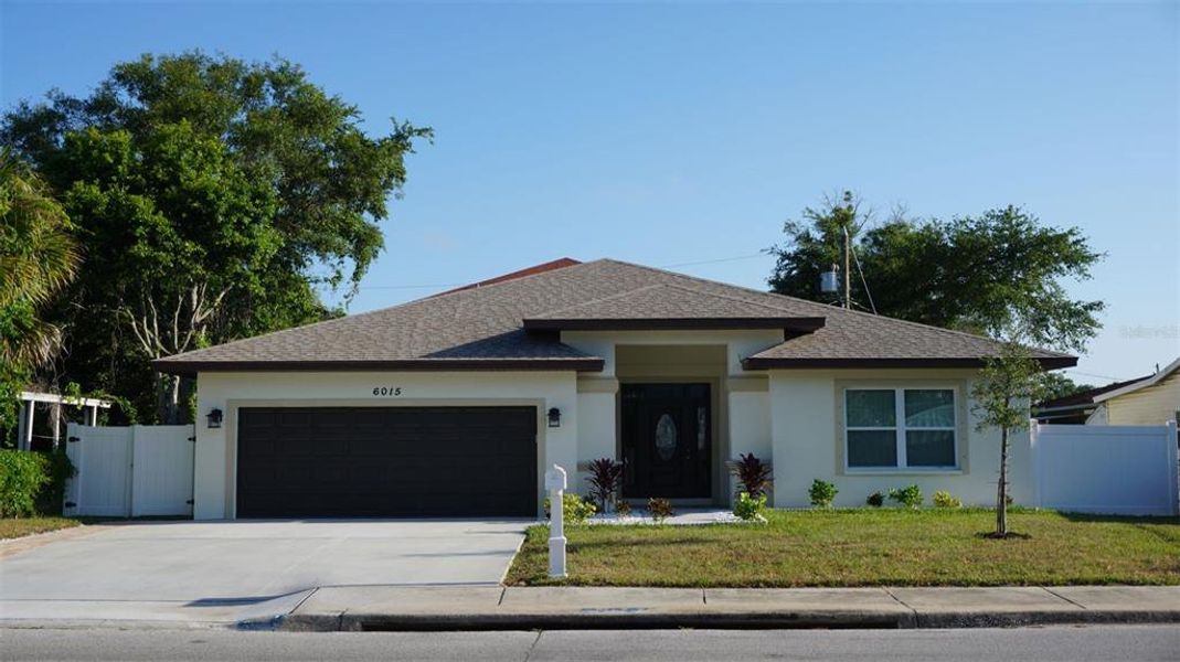 New construction Single-Family house 6015 82Nd Avenue N, Pinellas Park, FL 33781 - photo