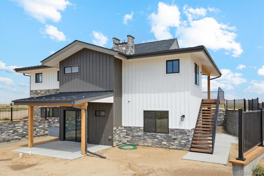 Side Elevation With Walkout Basement