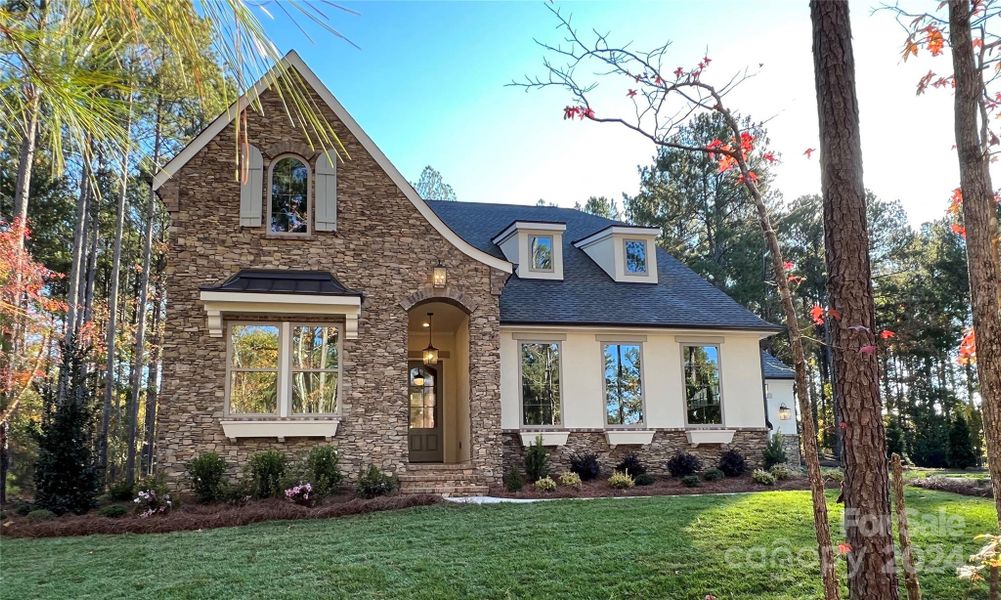 New construction Single-Family house 208 Bubbling Well Road, Matthews, NC 28105 - photo