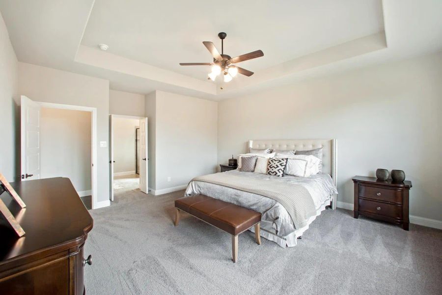 Primary Bedroom | Concept 2555 at Massey Meadows in Midlothian, TX by Landsea Homes