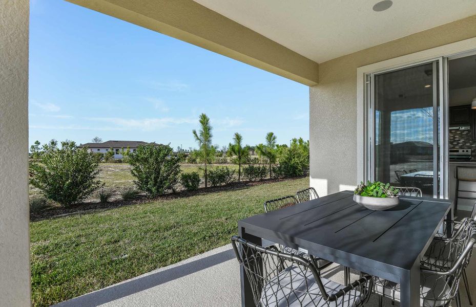 Covered Lanai for Outdoor Entertaining