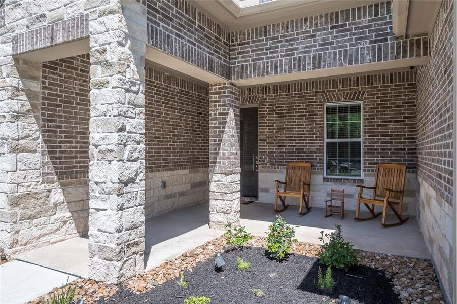 Cozy covered front porch!