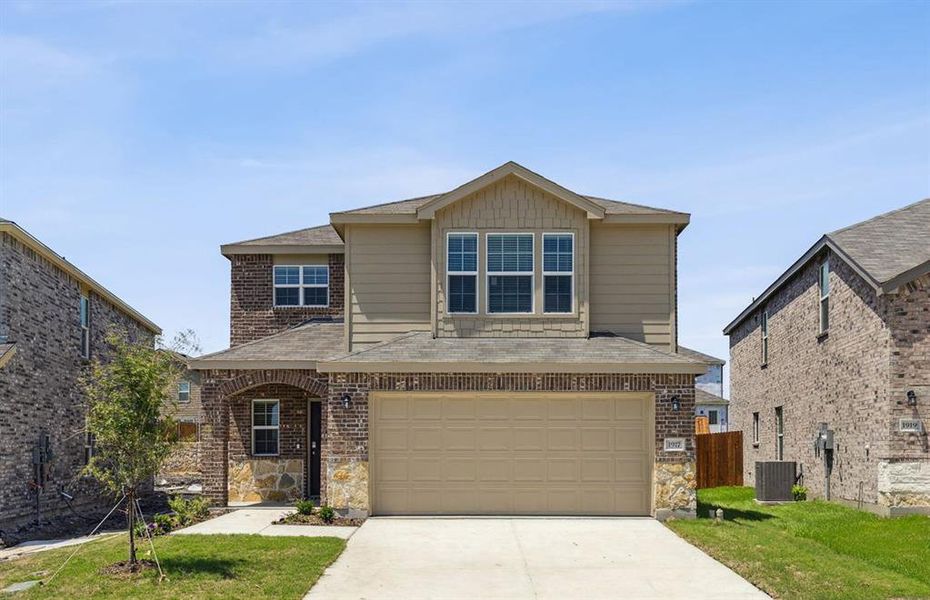 New construction Single-Family house 1917 Applewood Trail, Forney, TX 75126 Lincoln- photo