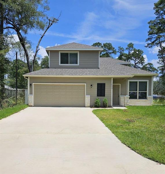 Lovely stone wainscot on nearly 1/3 acre!