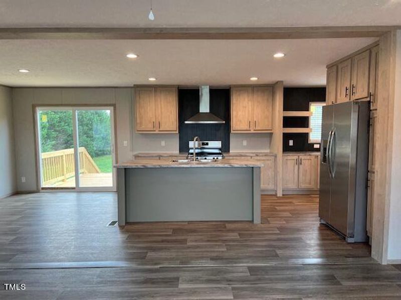 Kitchen dining area