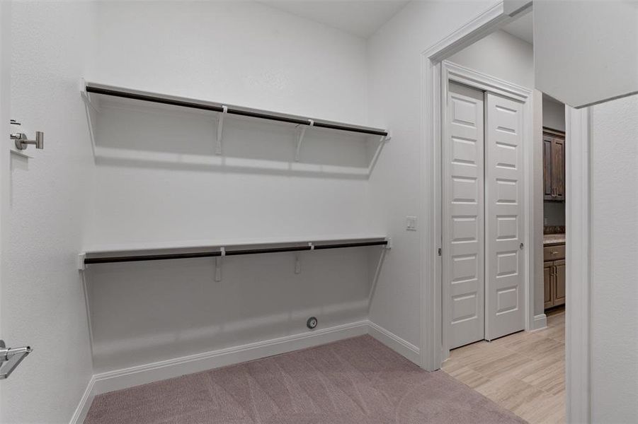 walk in closet off primary bathroom