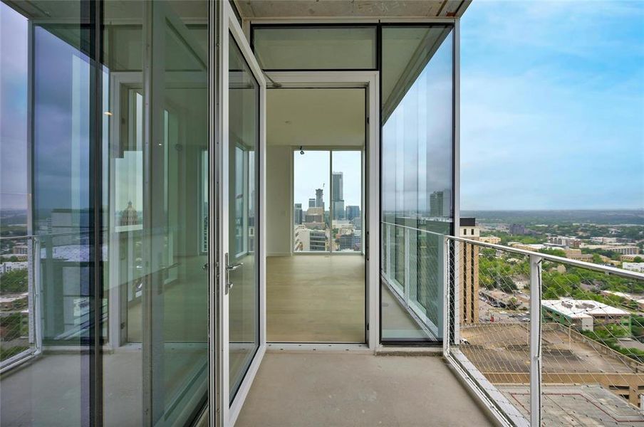 VIEWS. Because of its strategic location amongst various districts, The Linden affords views from all sides that include: The Texas State Capitol, Texas Hill Country, The University of Texas at Austin and the traditional Central Business District (CBD).