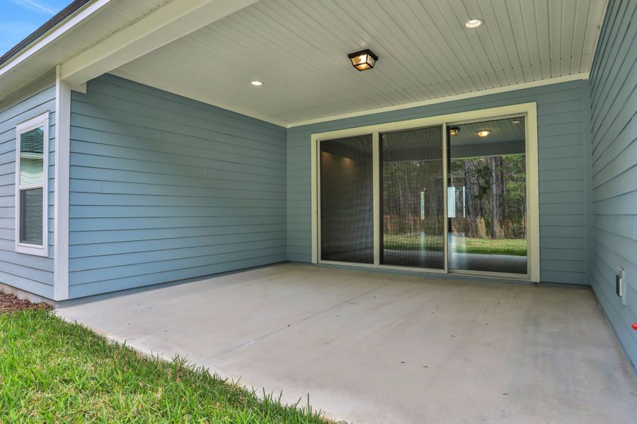 5br New Home in Green Cove Springs, FL.  - Slide 22