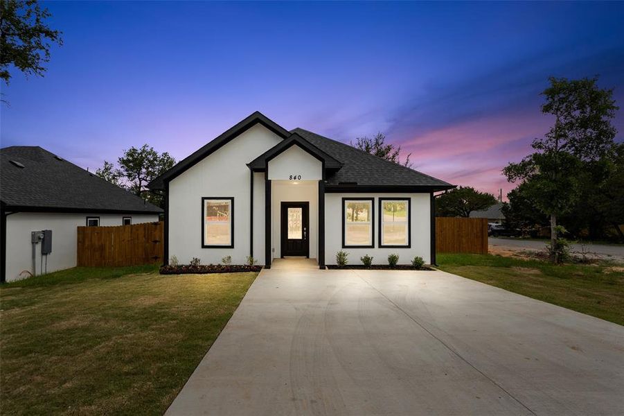 New construction Single-Family house 840 Tepee, Granbury, TX 76048 - photo